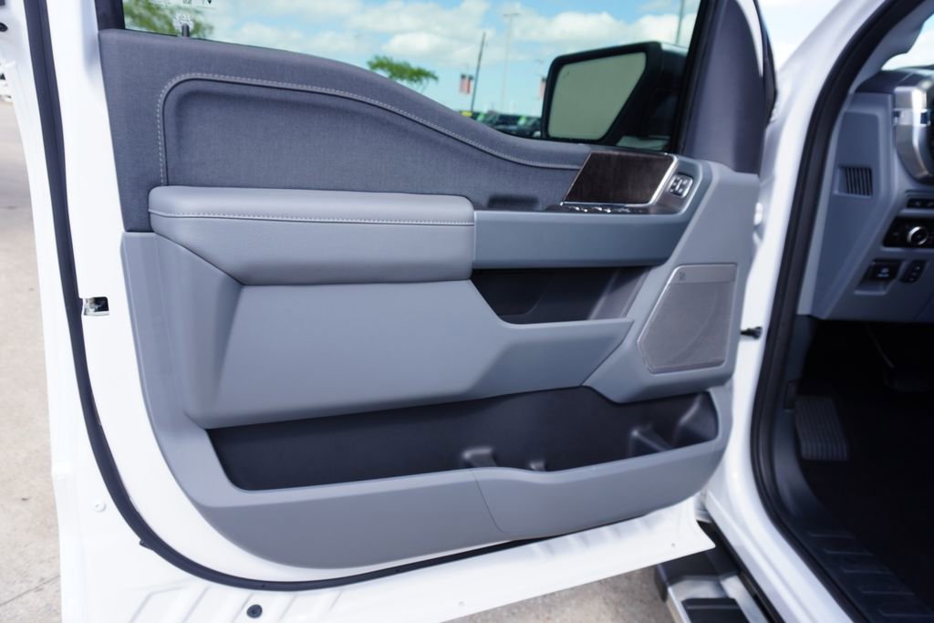 Certified 2023 Ford F150 Lariat w/ FX4 Off-Road Package image 8