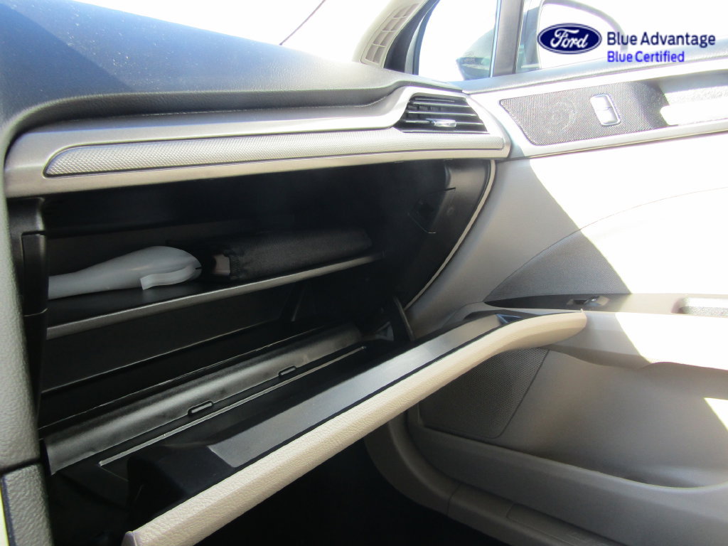 Certified 2019 Ford Fusion SE FWD image 45
