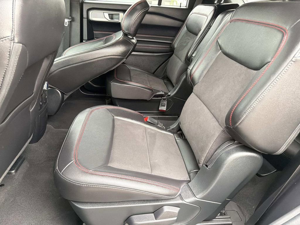 Certified 2023 Ford Explorer ST-Line w/ Class IV Trailer Tow Package image 22