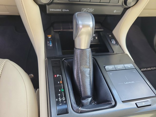 Used 2023 Lexus GX 460 Premium w/ Accessory Package image 29