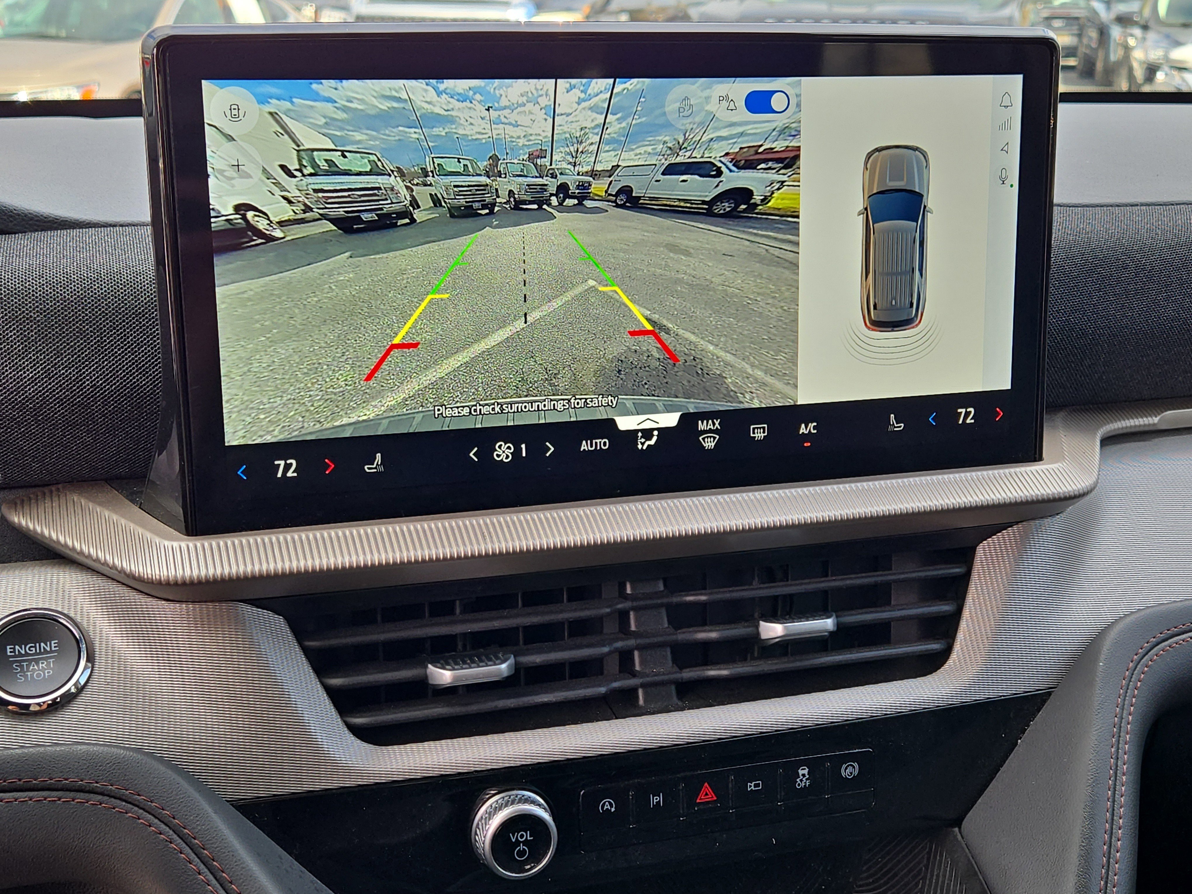 Certified 2025 Ford Explorer Active image 29