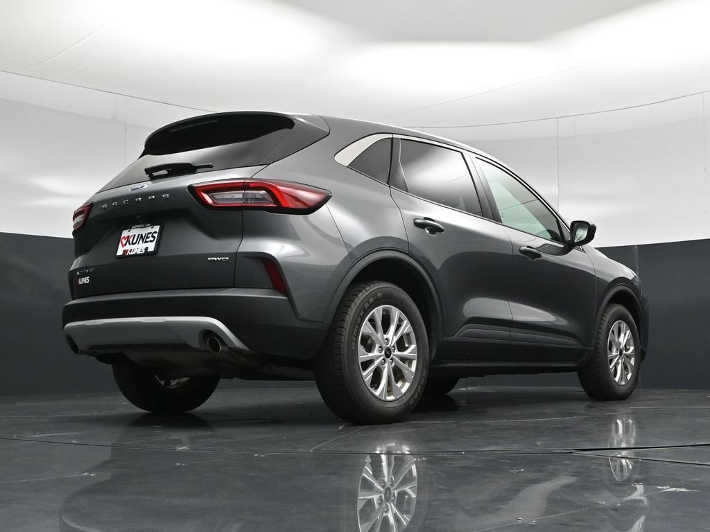 Certified 2024 Ford Escape Active AWD/4WD image 40