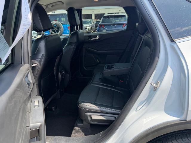 Certified 2025 Ford Escape Platinum AWD/4WD image 17