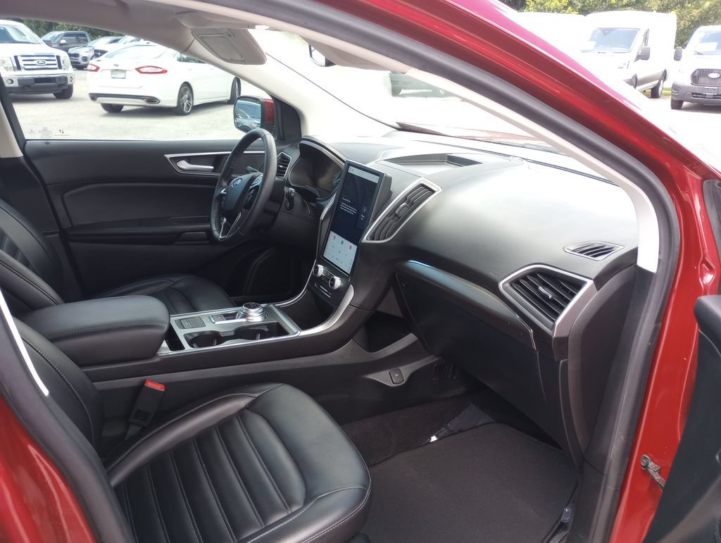 Certified 2022 Ford Edge SEL w/ Convenience Package AWD/4WD image 11