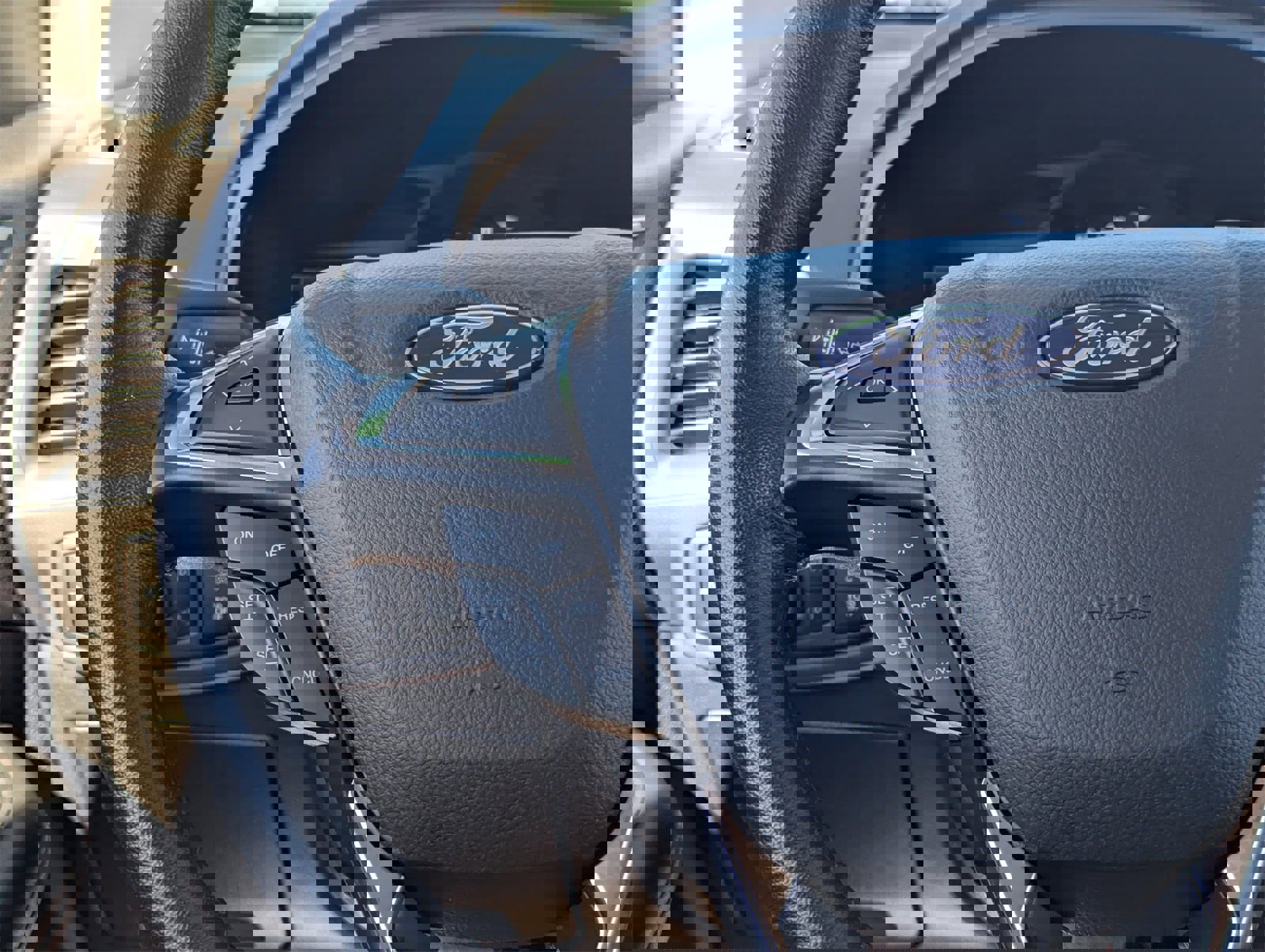 Certified 2024 Ford Edge Titanium image 25