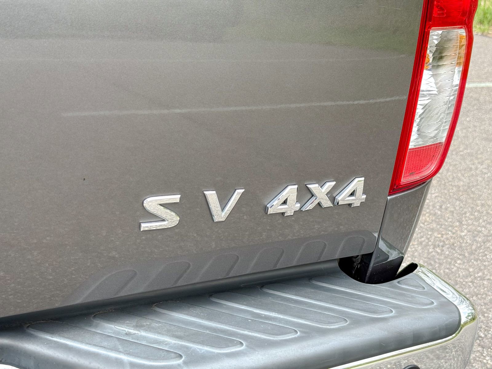 Used 2018 Nissan Frontier SV w/ Value Truck Package AWD/4WD image 12