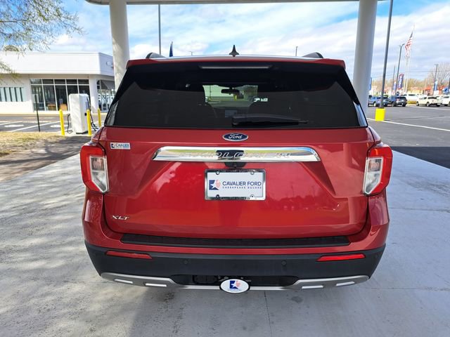 Certified 2022 Ford Explorer XLT w/ Equipment Group 202A image 3