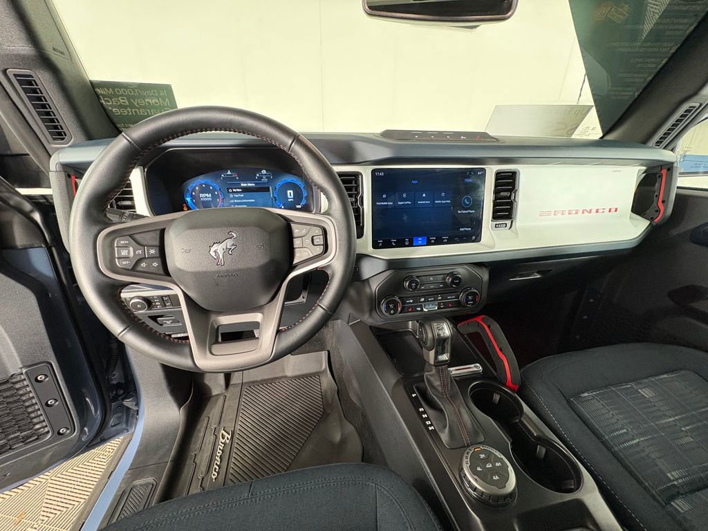 Certified 2025 Ford Bronco Heritage Edition AWD/4WD image 9