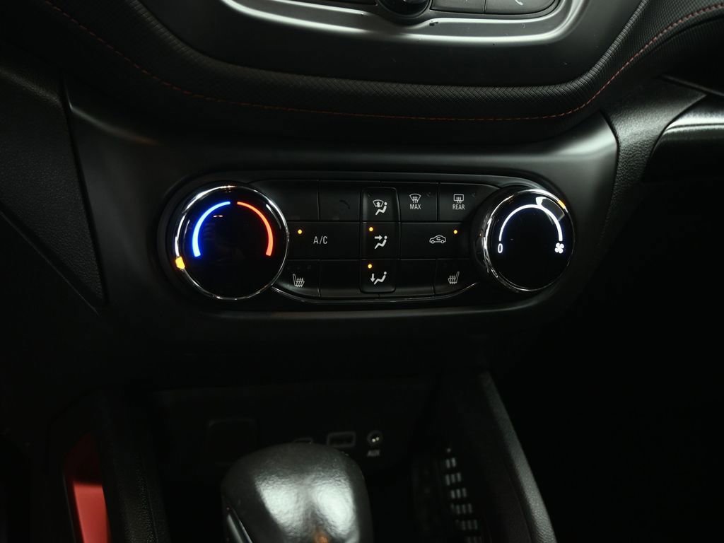 Used 2021 Chevrolet TrailBlazer RS image 41