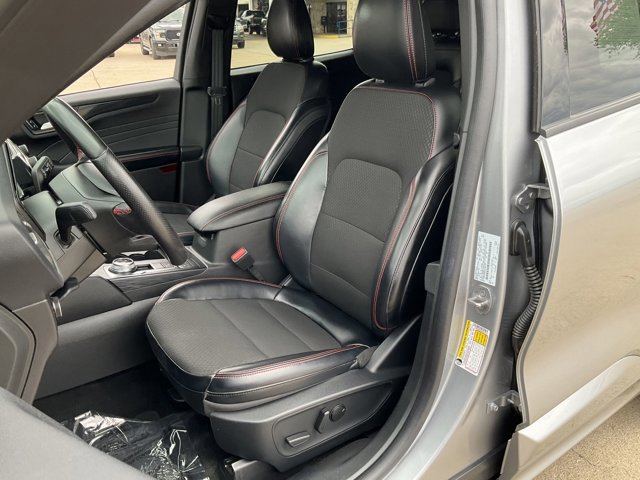 Certified 2024 Ford Escape ST-Line w/ Equipment Group 301A FWD image 8