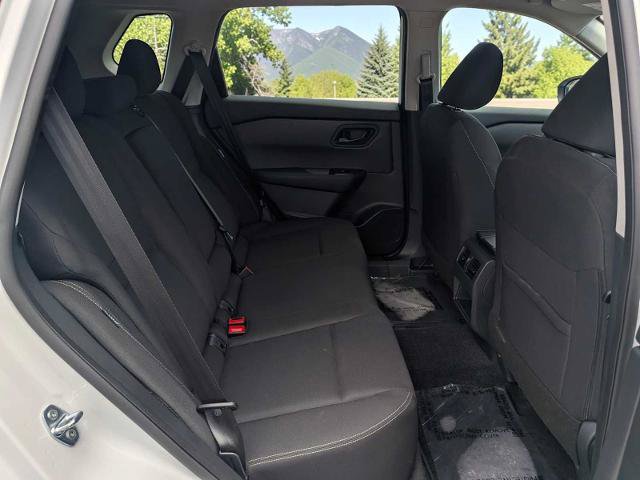 Used 2025 Nissan Rogue S AWD/4WD image 18