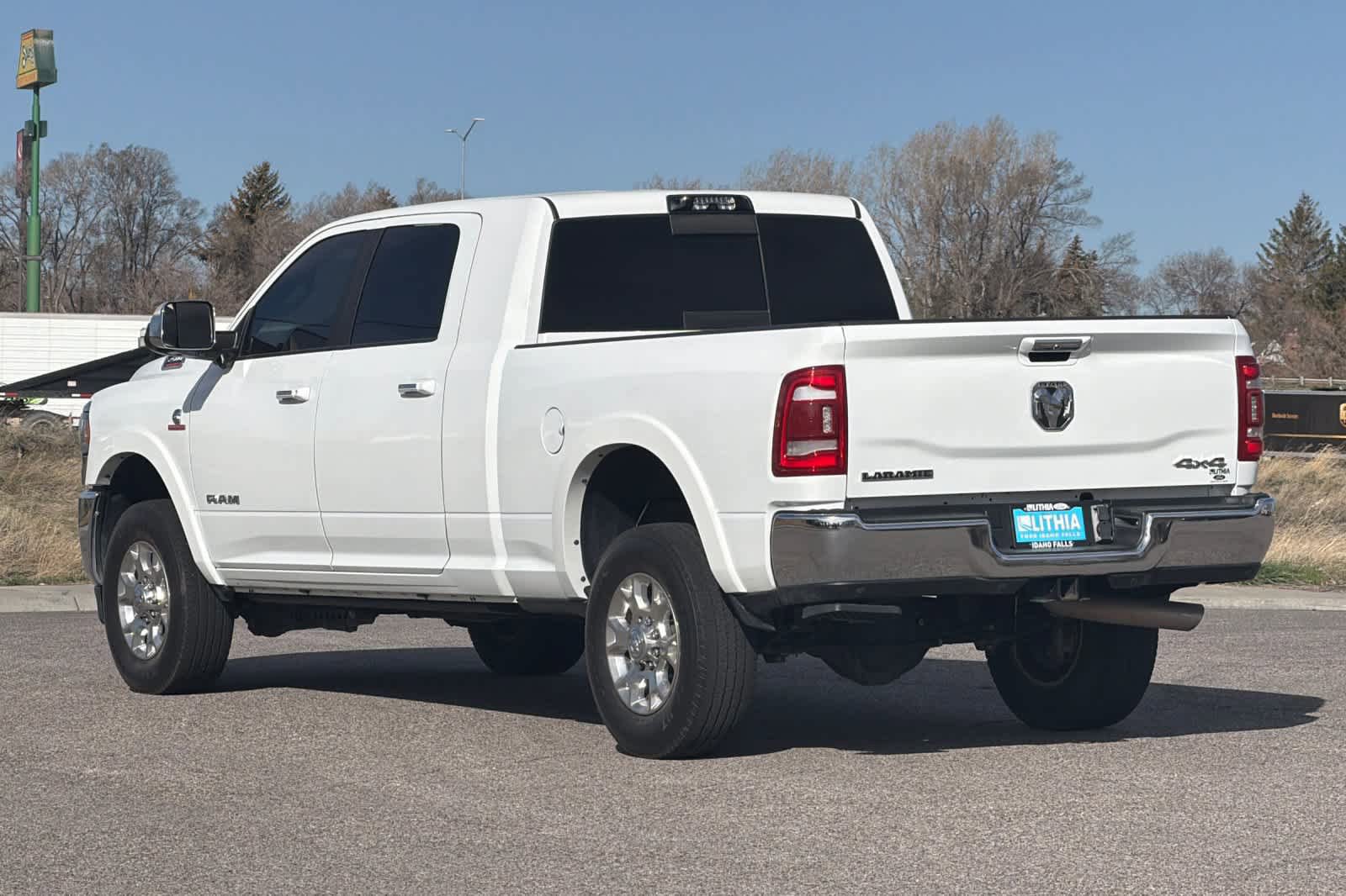 Used 2022 RAM 2500 Laramie AWD/4WD image 3