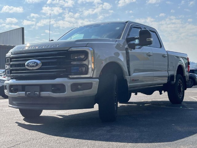 Certified 2026 Ford F250 Platinum AWD/4WD image 8