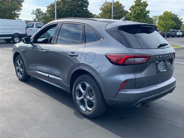 Certified 2023 Ford Escape ST-Line w/ Tech Pack #1 AWD/4WD image 8