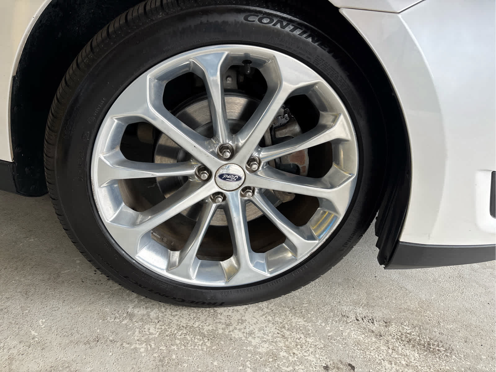 Certified 2018 Ford Taurus Limited AWD/4WD image 44