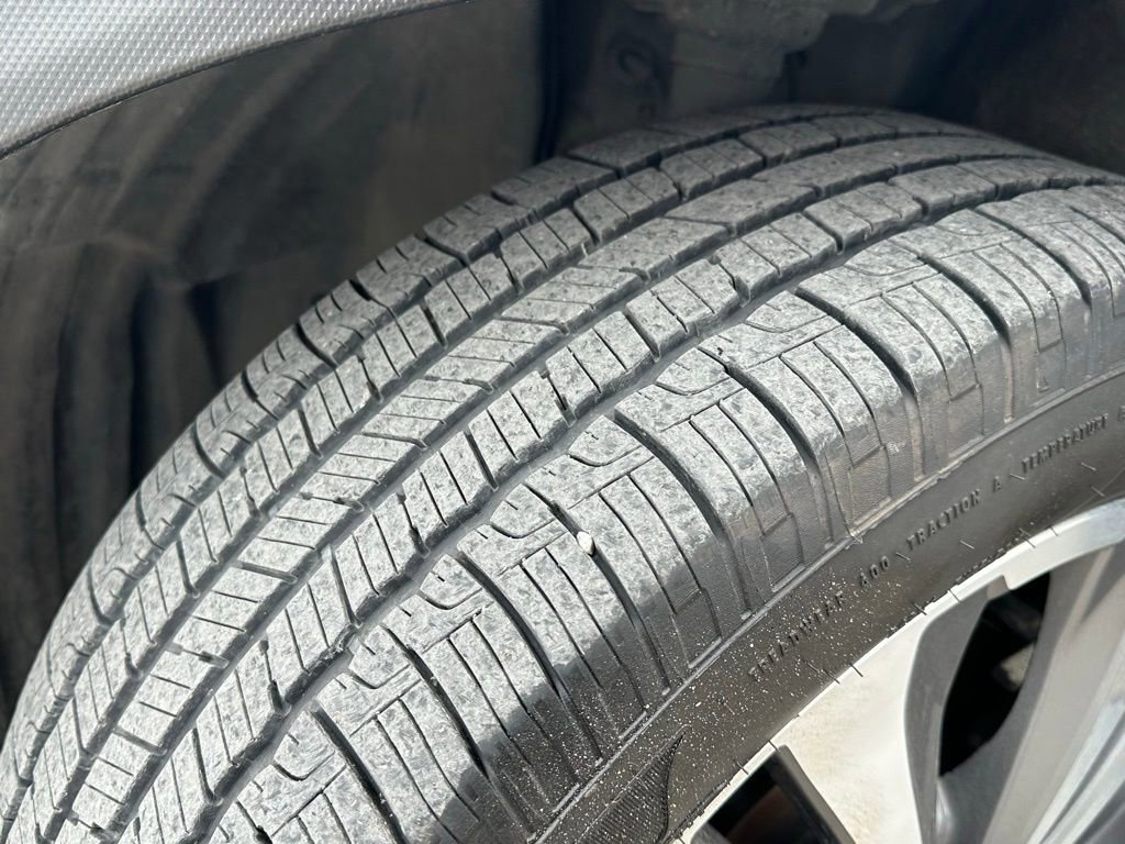 Used 2021 Subaru Ascent Limited w/ Technology Package image 9