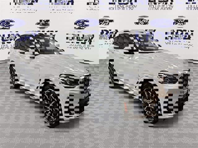 Used 2022 BMW X4 xDrive30i w/ M Sport Package 2