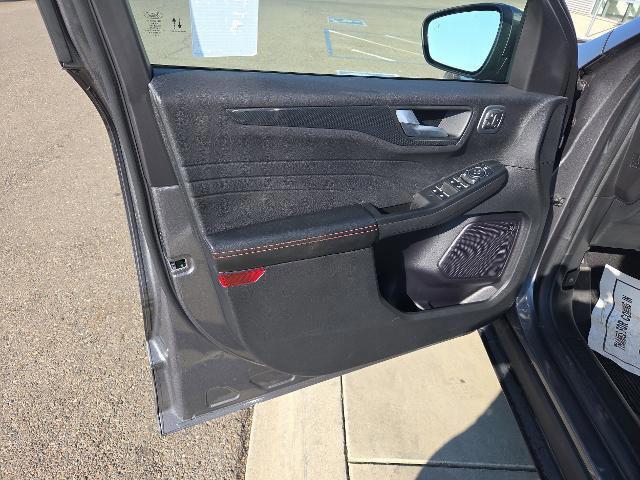 Certified 2023 Ford Escape ST-Line Select w/ Tech Pack #2 image 11