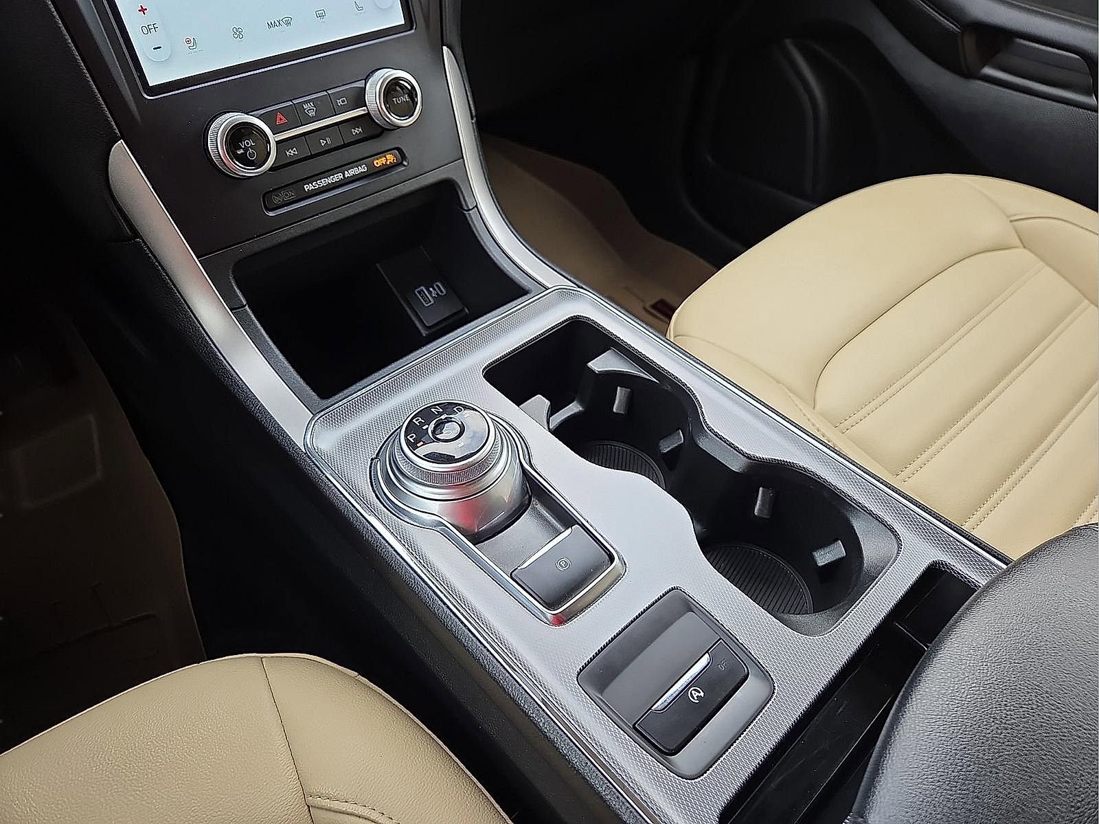 Certified 2022 Ford Edge SEL w/ Convenience Package image 25