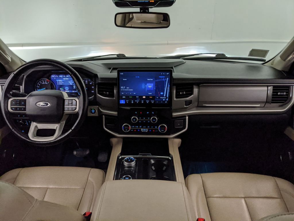 Certified 2024 Ford Expedition Max XLT image 7