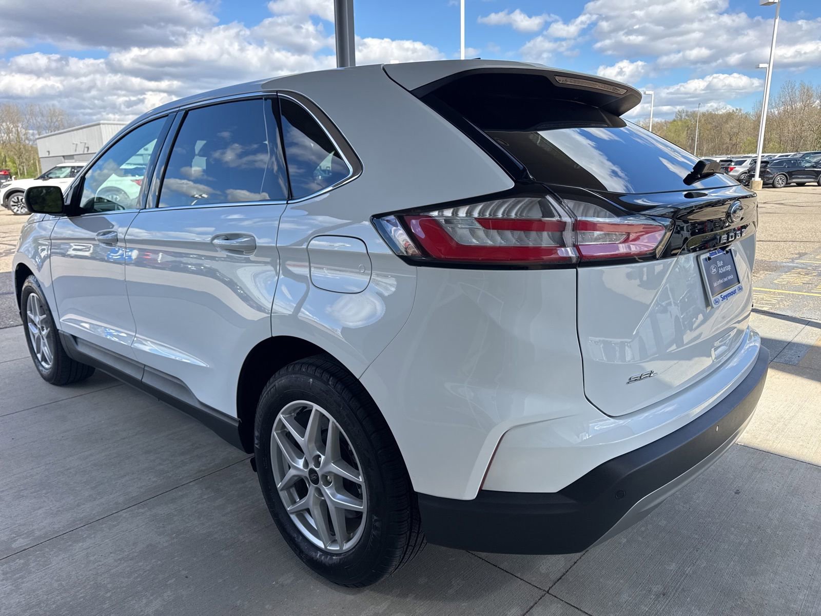 Certified 2024 Ford Edge SEL w/ Convenience Package AWD/4WD image 5