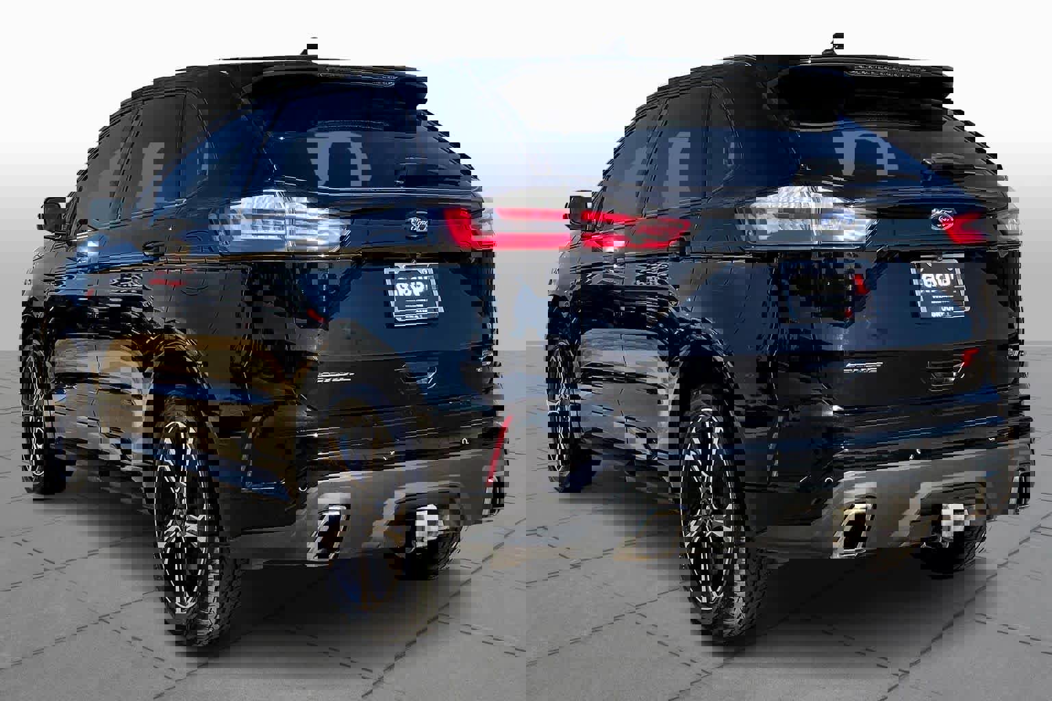 Certified 2020 Ford Edge ST w/ Cold Weather Package image 4