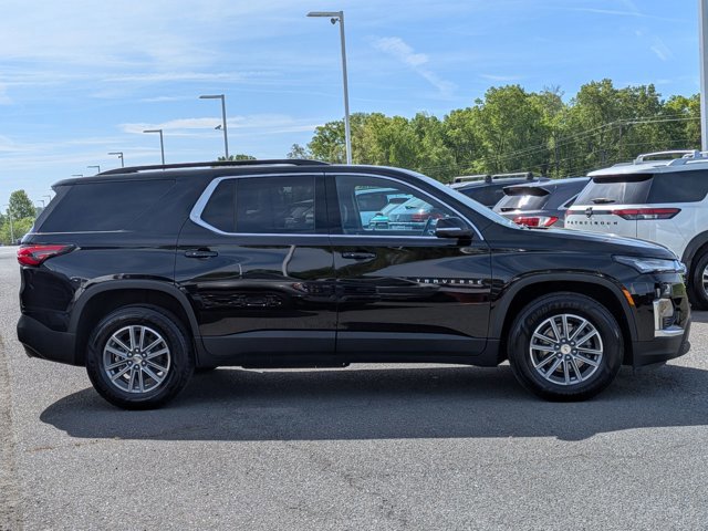 Used 2022 Chevrolet Traverse LT image 6