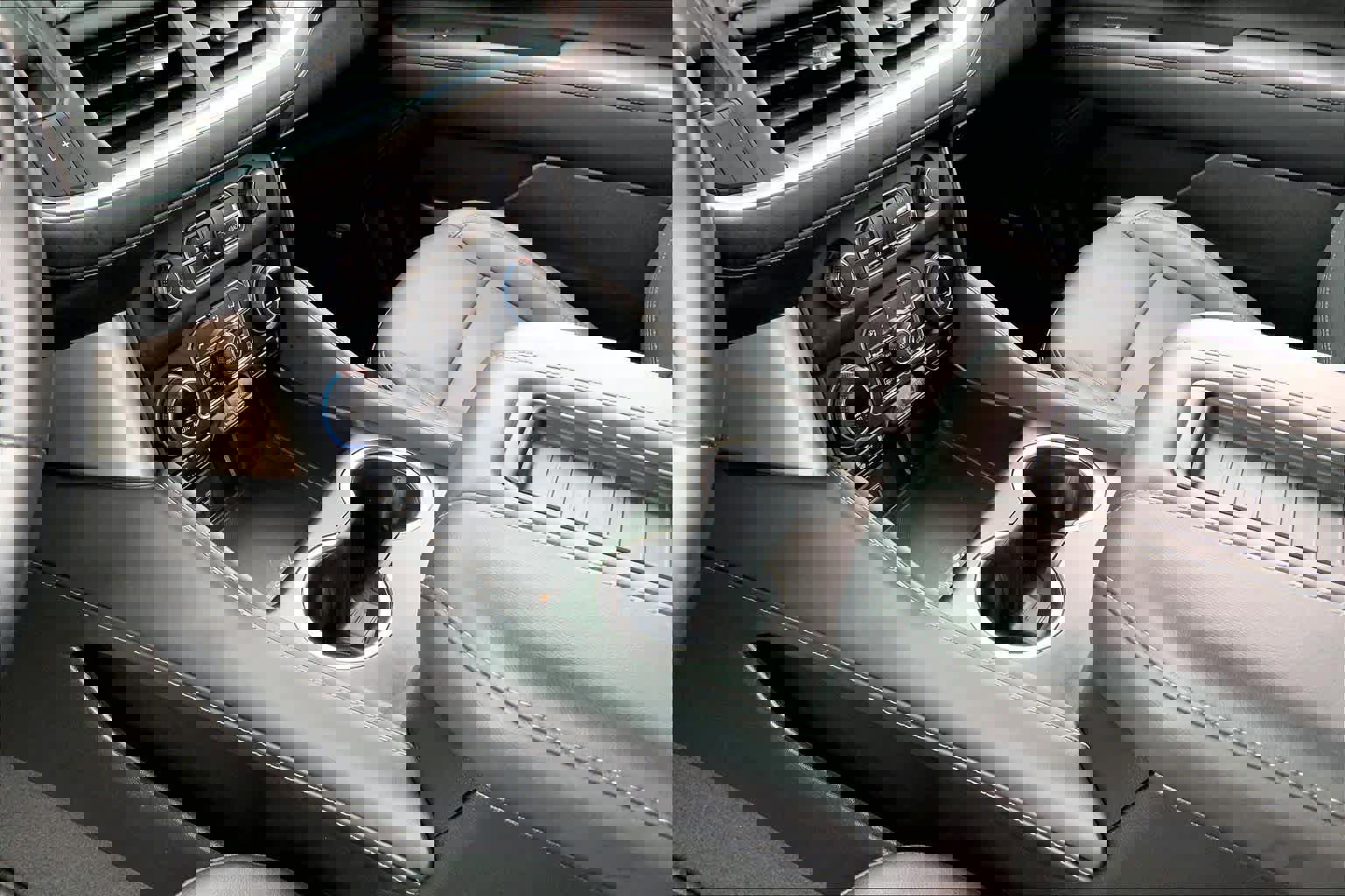 Used 2023 Chevrolet Tahoe Z71 w/ Luxury Package image 17