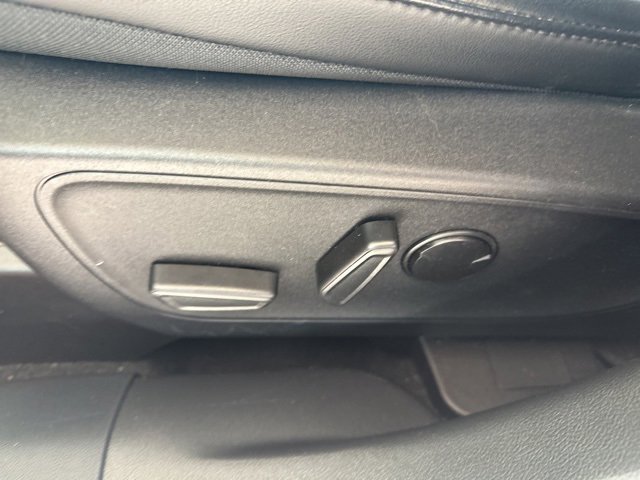 Certified 2025 Ford Escape ST-Line image 12