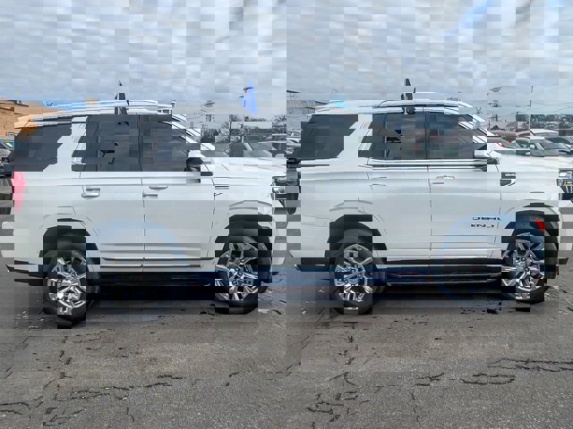 Used 2021 GMC Yukon Denali image 7