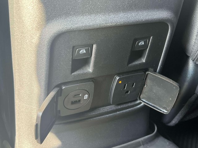 Certified 2022 Ford Bronco Outer Banks w/ Sasquatch Package AWD/4WD image 15