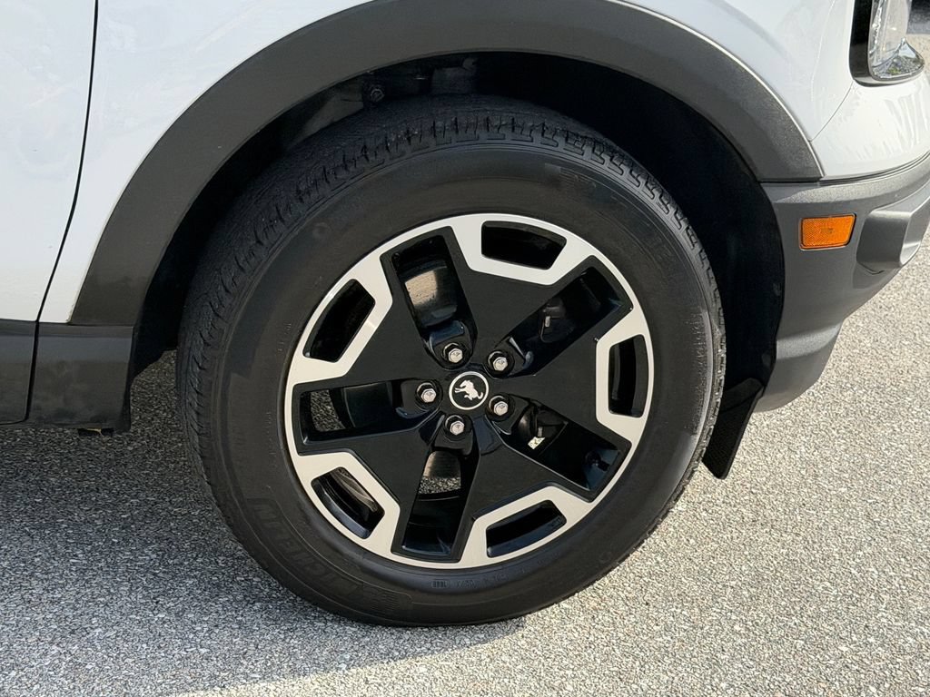 Certified 2022 Ford Bronco Sport Outer Banks AWD/4WD image 9
