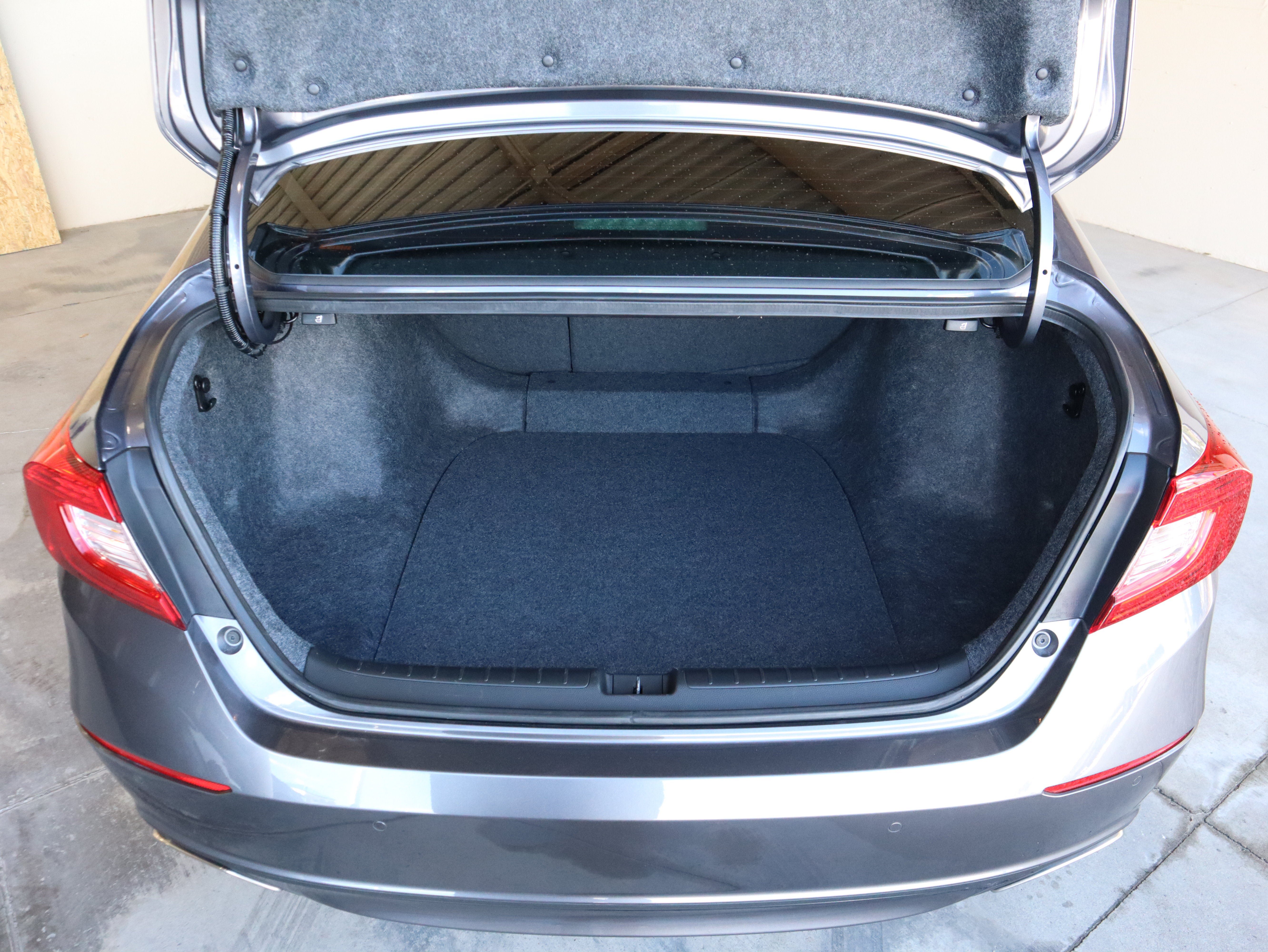 Used 2020 Honda Accord Touring image 46