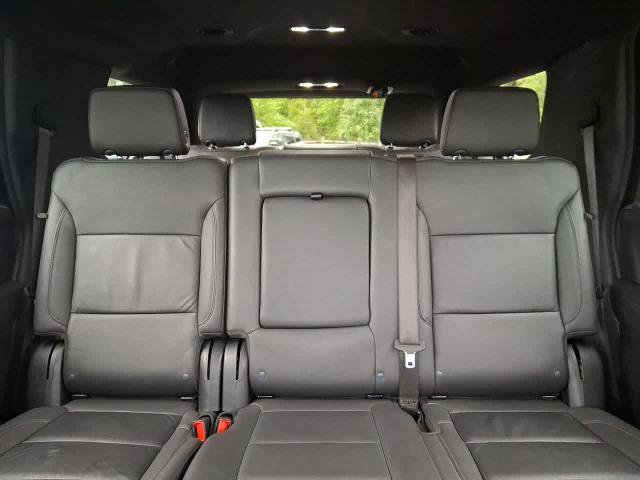 Used 2025 Chevrolet Tahoe LT AWD/4WD image 13