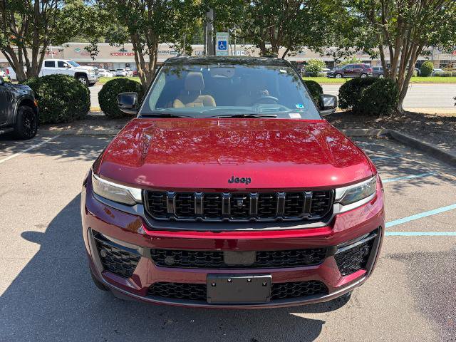 Used 2026 Jeep Grand Cherokee L Summit AWD/4WD image 2
