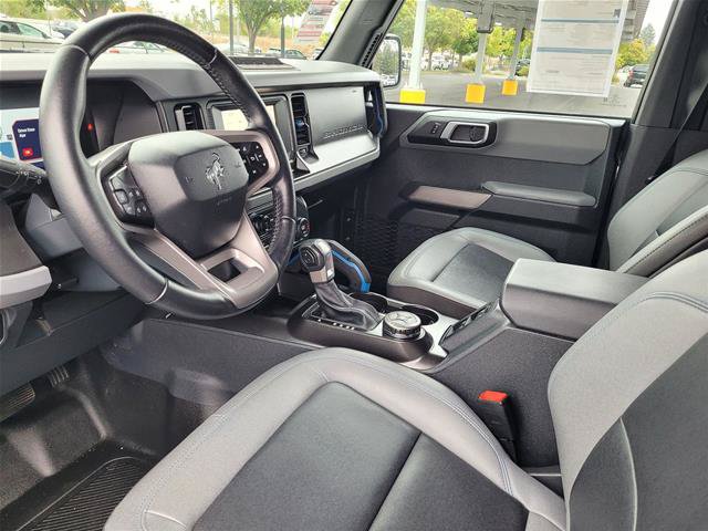 Certified 2023 Ford Bronco Black Diamond w/ Sasquatch Package AWD/4WD image 12