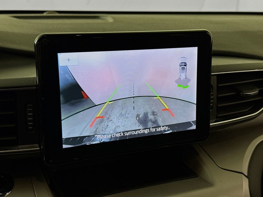 Certified 2023 Ford Explorer XLT w/ Equipment Group 202A image 11