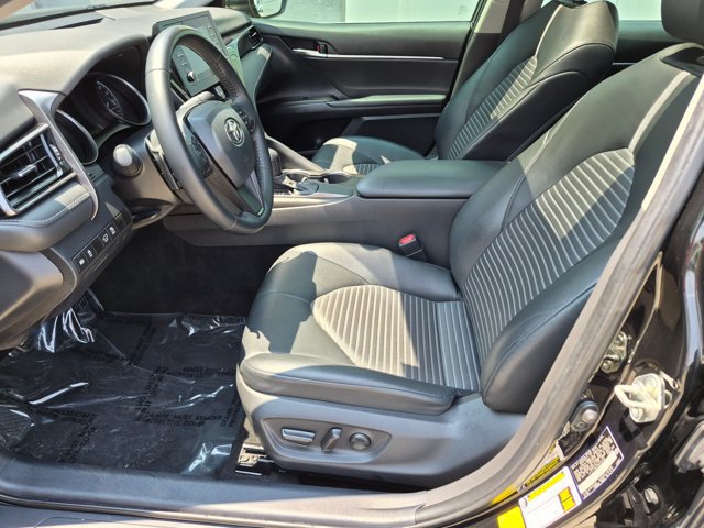 Used 2021 Toyota Camry SE w/ Convenience Package FWD image 15