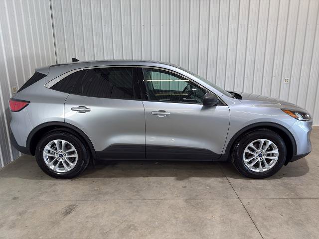 Certified 2022 Ford Escape SE w/ Convenience Package image 2