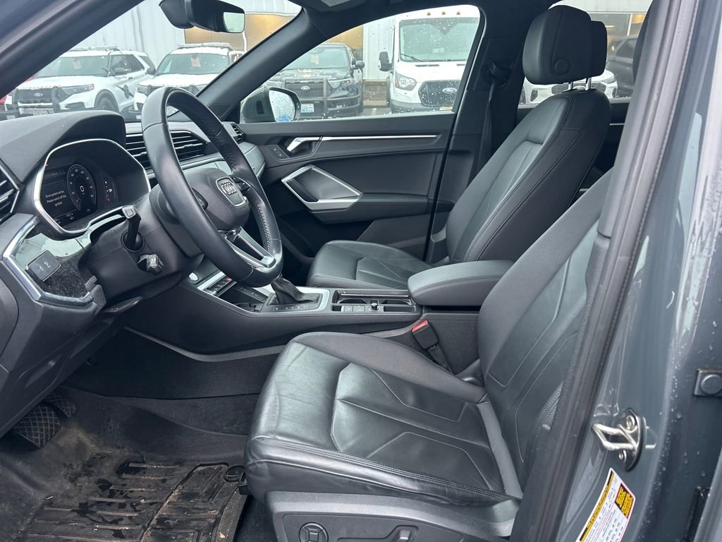 Used 2020 Audi Q3 2.0T Premium Plus image 5