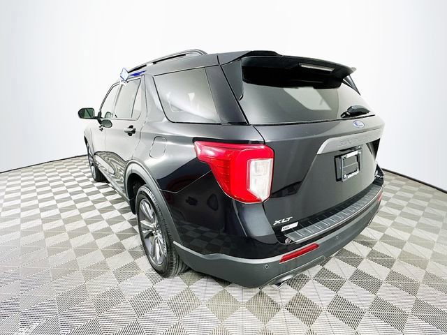 Certified 2023 Ford Explorer XLT w/ Equipment Group 202A image 3