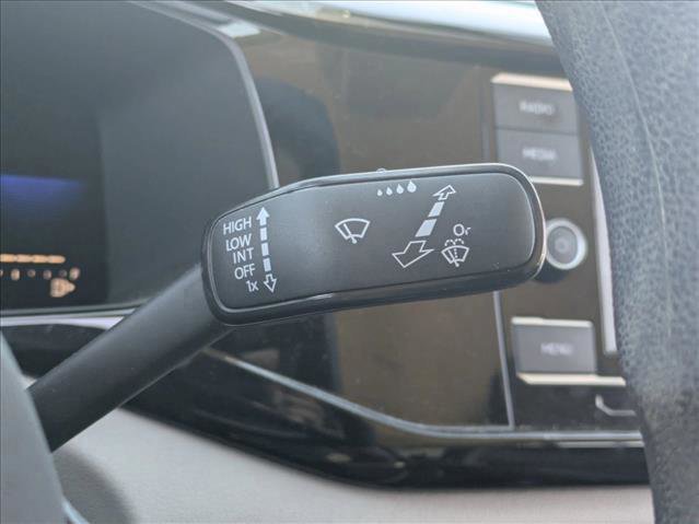 Used 2022 Volkswagen Taos S image 11
