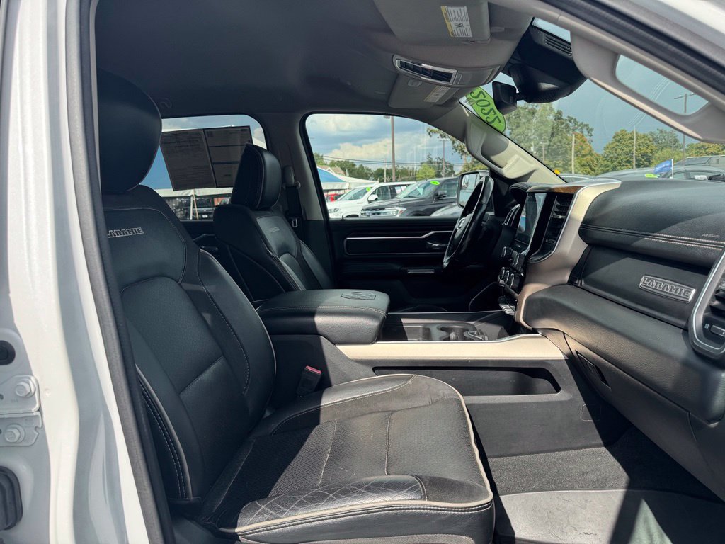 Used 2022 RAM 1500 Laramie AWD/4WD image 16