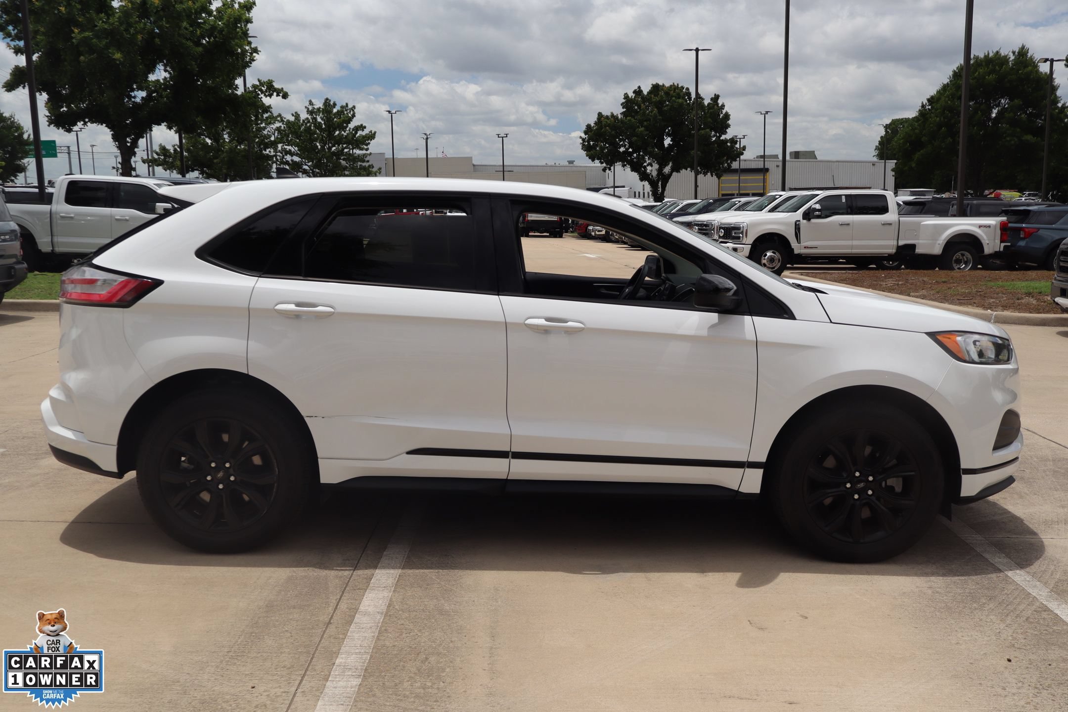 Certified 2024 Ford Edge SE w/ Black Appearance Package AWD/4WD image 2
