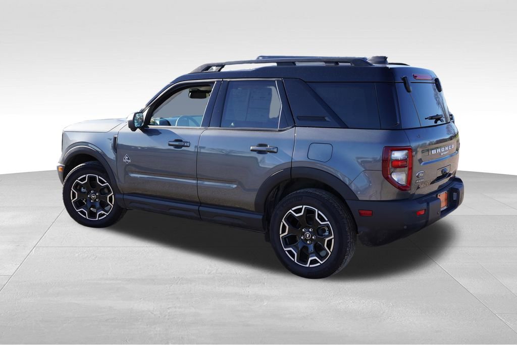 Certified 2025 Ford Bronco Sport Outer Banks w/ Outer Banks Tech Package+ AWD/4WD image 8
