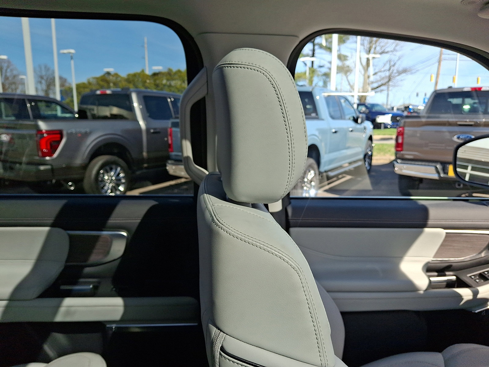 Certified 2025 Ford Expedition Max Platinum w/ Platinum Ultimate Package image 13