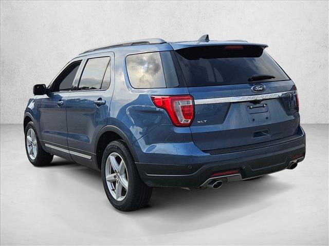 Certified 2018 Ford Explorer XLT FWD image 8