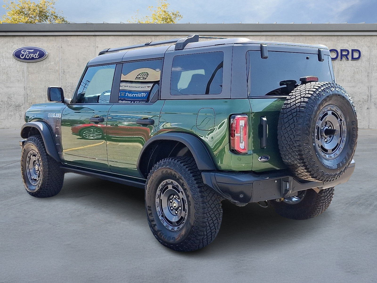 Certified 2024 Ford Bronco Everglades AWD/4WD image 4