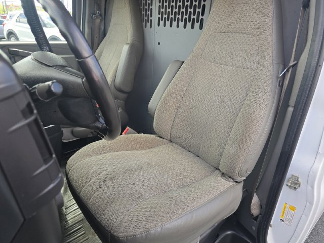 Used 2023 GMC Savana 2500 w/ Driver Convenience Package RWD image 17