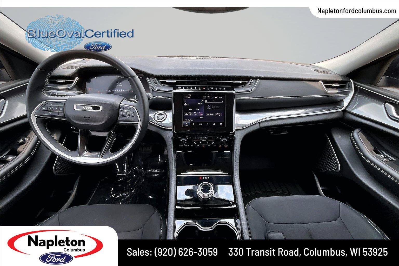 Used 2022 Jeep Grand Cherokee Laredo w/ Luxury Tech Group I AWD/4WD image 17